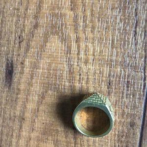 18kt solid gold men’s pyramid ring